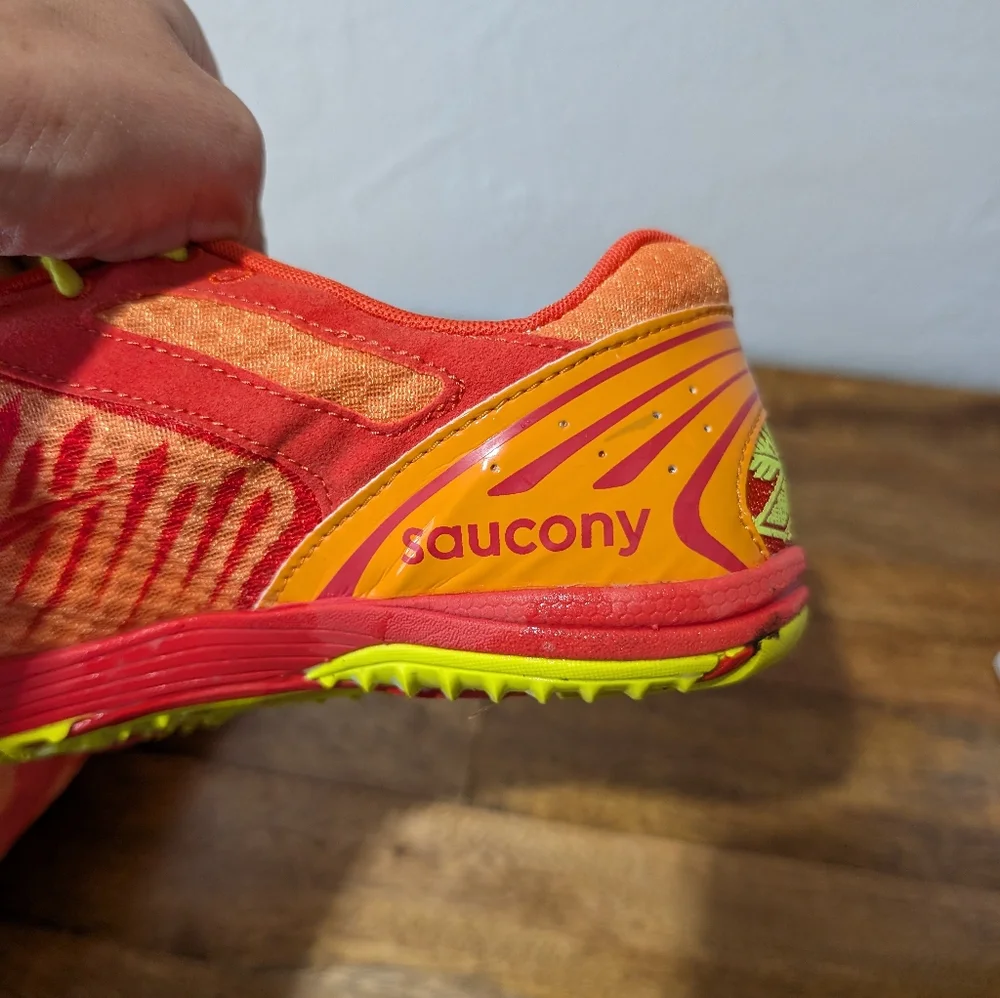 SAUCONY KILKENNY XC5 TRACK/SPIKE SHOES,MESH UPPER,SZ.10.5,ORANGE‎ COLOR
